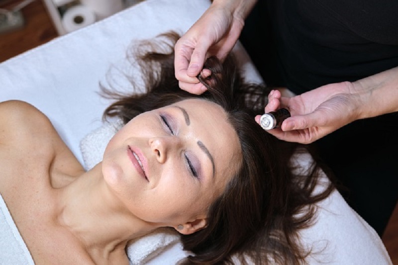 How To Maintain Hair Transplant on the Forehead in Women