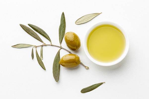 Hair and Olive Oil - Everything You Need to Know